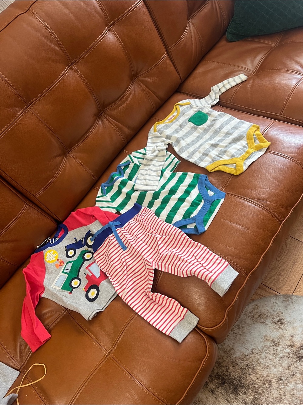 NWT Mini Boden Lot 4 items . Sz 6-12 M , 80 cm